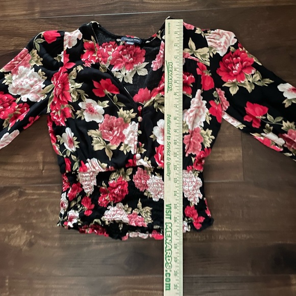 American Eagle XS Floral Red Pink Black Boho Crop Top Blouse - Picture 7 of 10